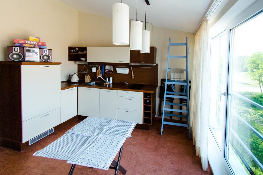 Lapes Namai Apartamento Pervalka Exterior foto