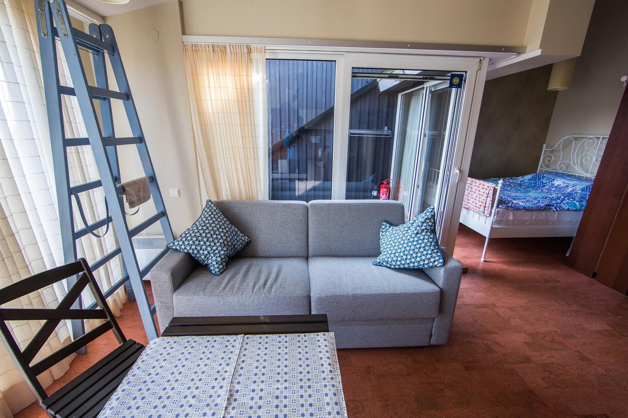 Lapes Namai Apartamento Pervalka Exterior foto